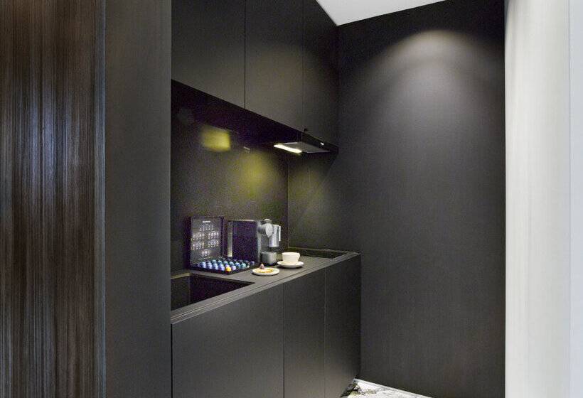 هتل Damier Kortrijk