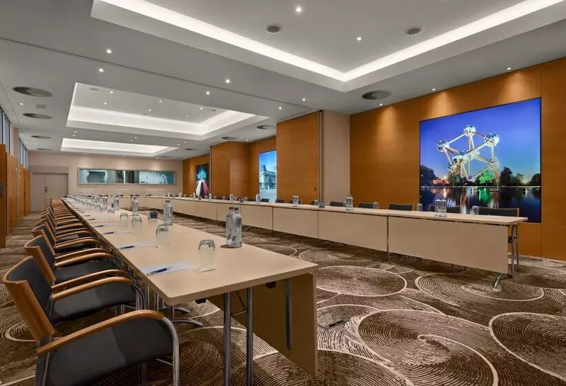 هتل NH Brussels Eu Berlaymont