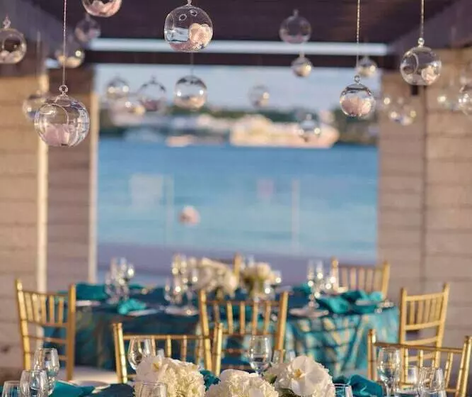 渡假胜地  Hamilton Princess & Beach Club  A Fairmont Managed