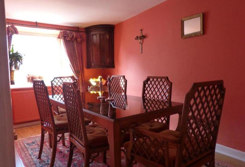 تختخواب و صبحانه Cumberland House