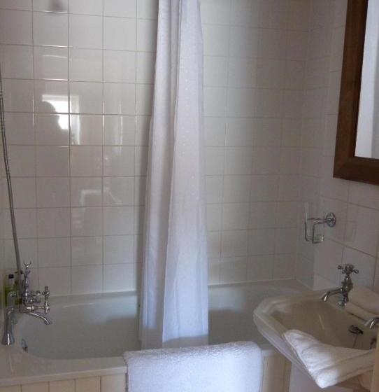 تختخواب و صبحانه Cumberland House