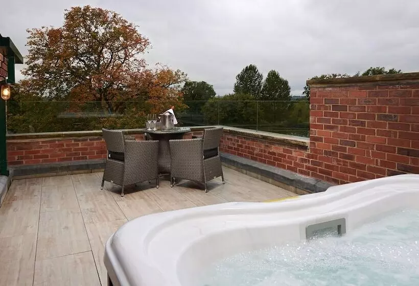 ホテル Aldwark Manor Estate