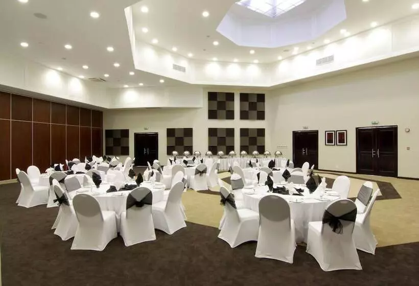 هتل Cresta Lodge Gaborone