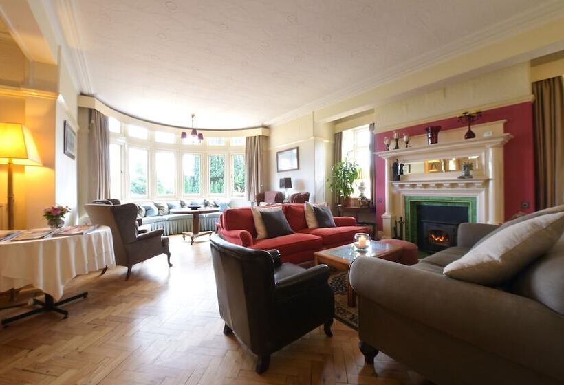 בית מלון כפרי Northfield