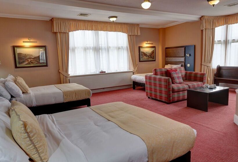 Отель Rogerthorpe Manor