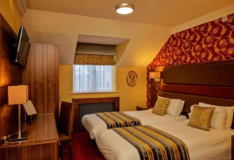 فندق Rogerthorpe Manor