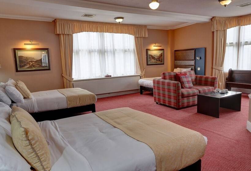 Отель Rogerthorpe Manor