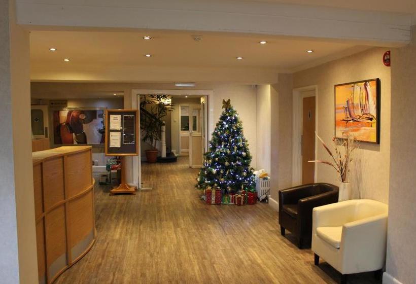 Hotel Salterns Harbourside