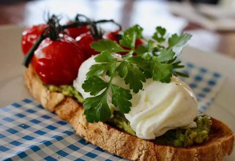 호텔 Salterns Harbourside