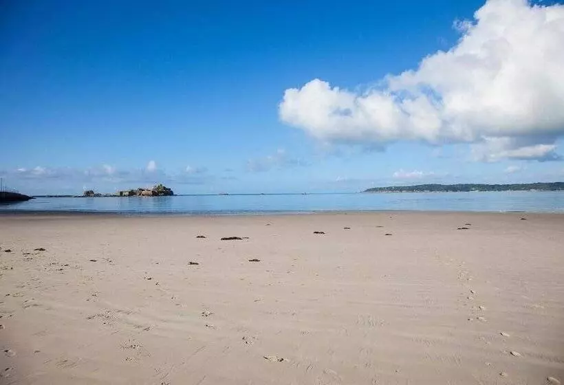 Grand Jersey Hotel And Spa