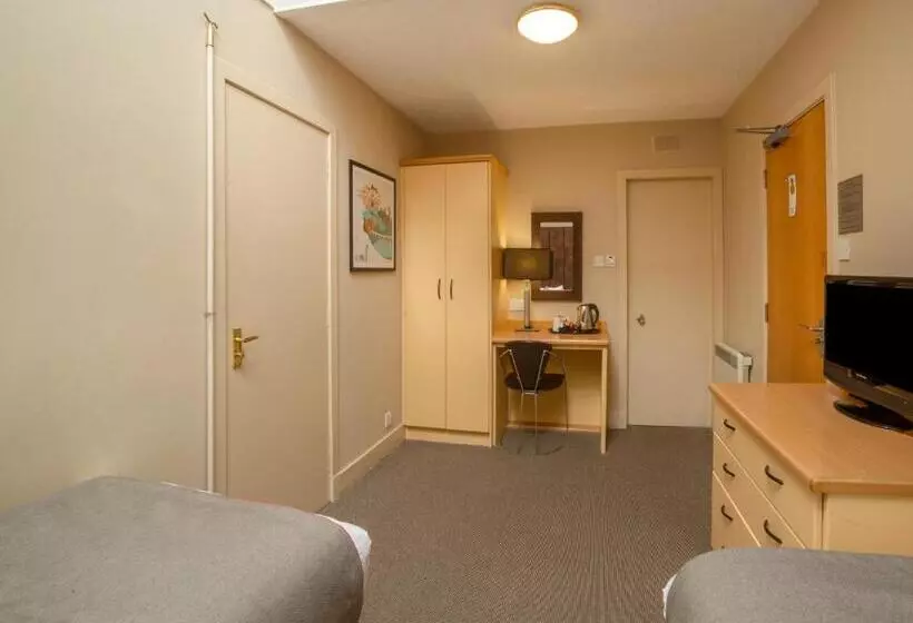 Отель Brentwood Aberdeen City Centre