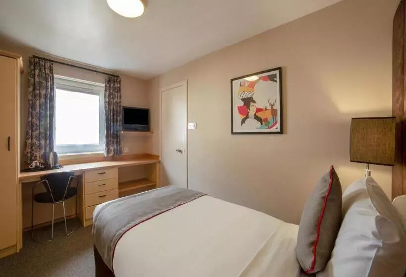 Отель Brentwood Aberdeen City Centre