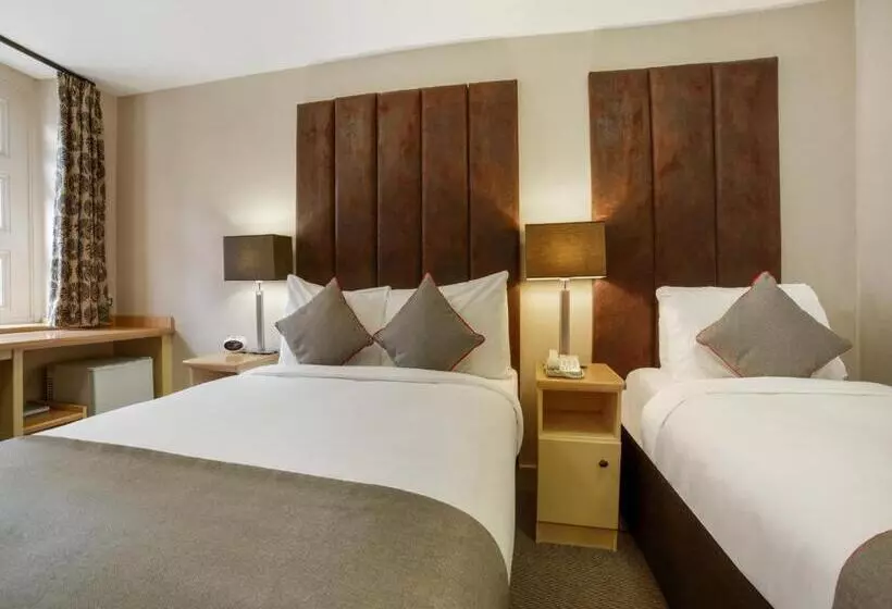 Отель Brentwood Aberdeen City Centre