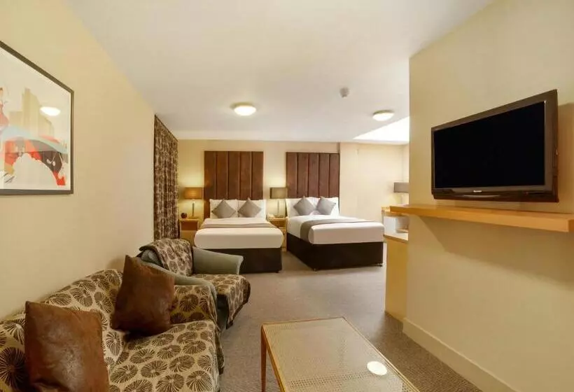 Отель Brentwood Aberdeen City Centre