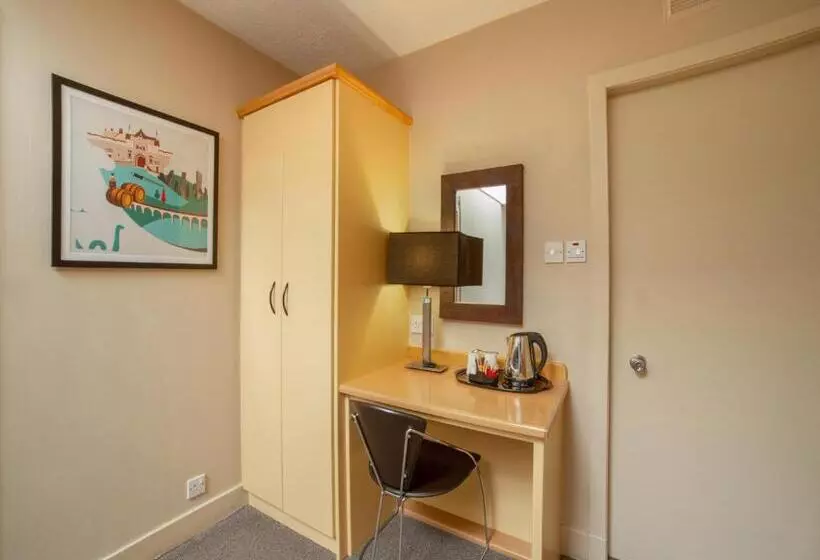 Отель Brentwood Aberdeen City Centre