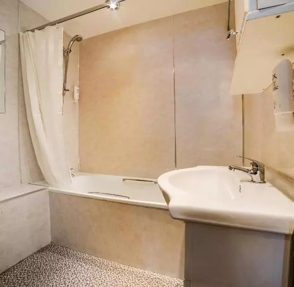 Отель Brentwood Aberdeen City Centre