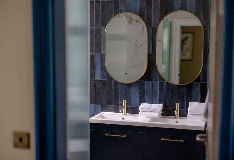 فندق Brisbane House