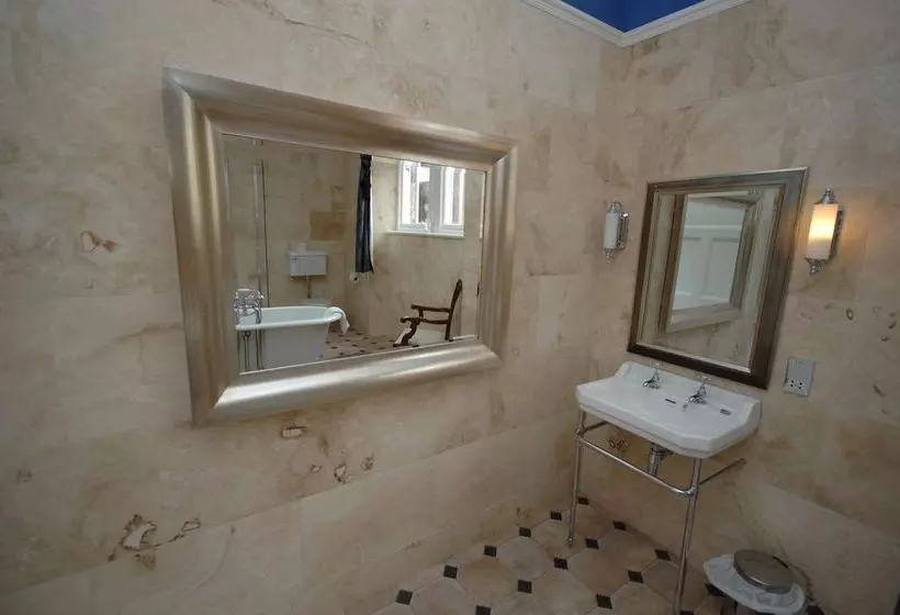 호텔 Comlongon Castle