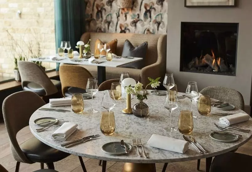 בית מלון כפרי Dormy House