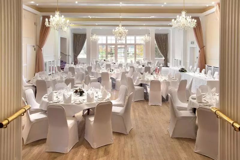 ホテル Ednam House