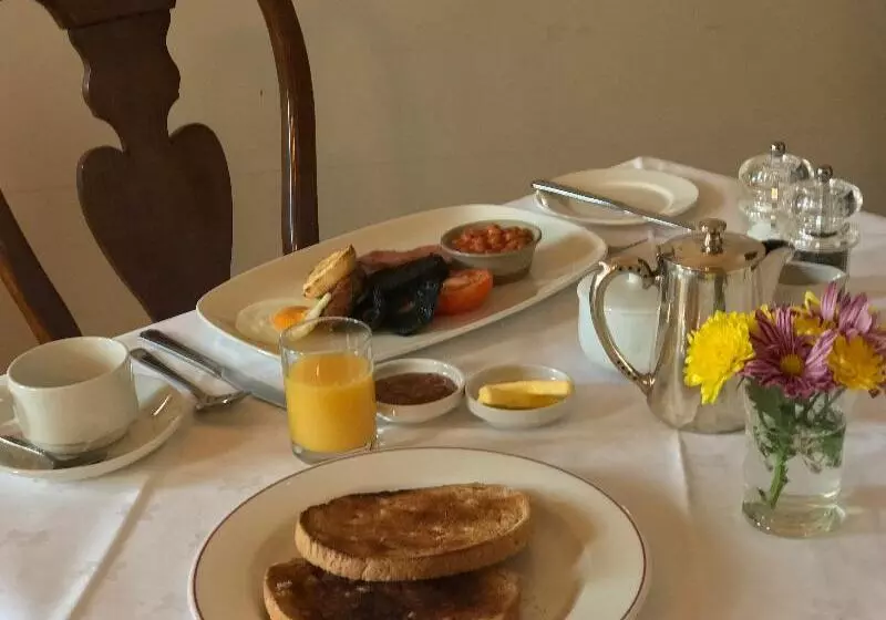 ホテル Ednam House