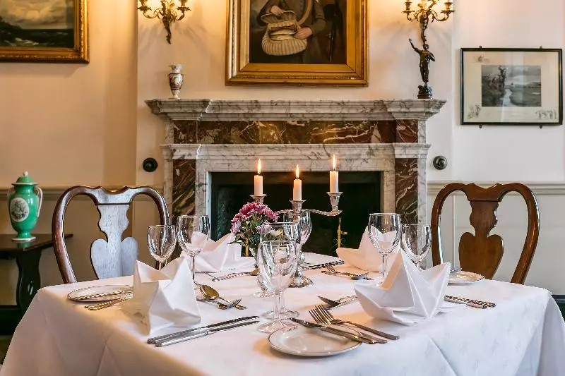 ホテル Ednam House