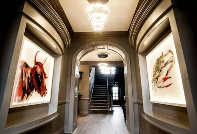 ホテル Grand St Leger