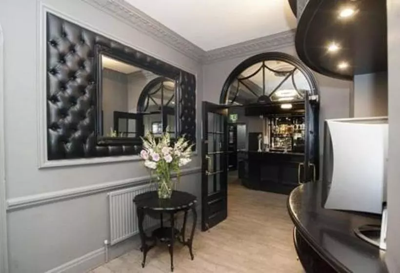 ホテル Grand St Leger