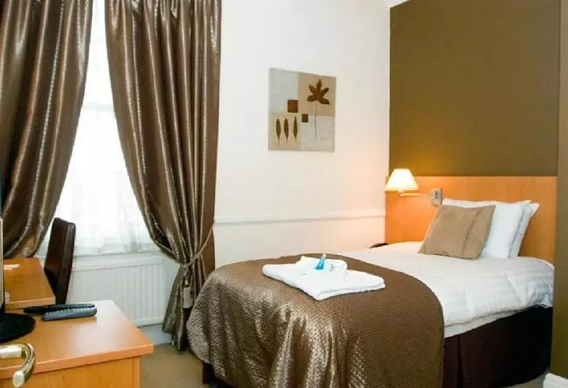 ホテル Grand St Leger