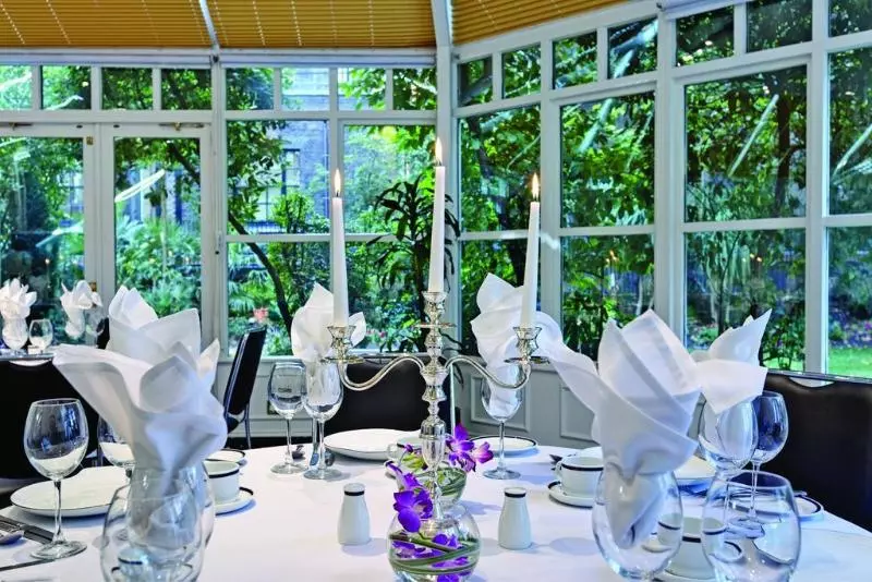 ホテル Grange White Hall