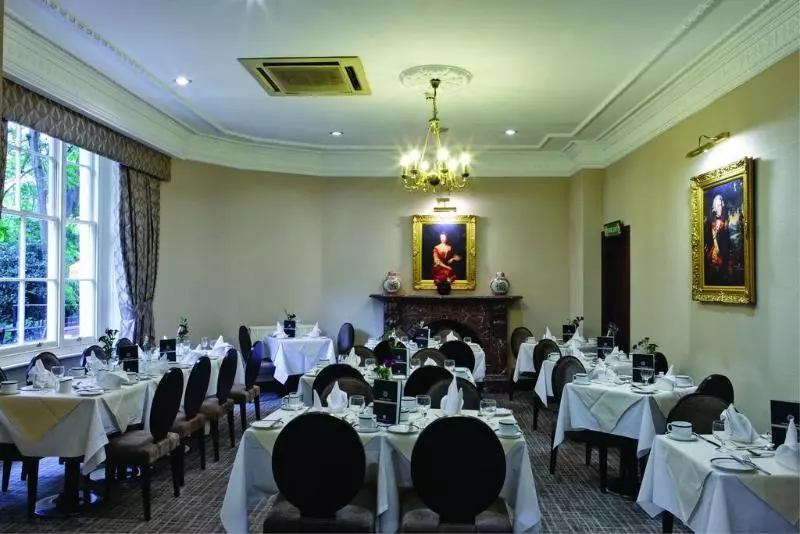 ホテル Grange White Hall