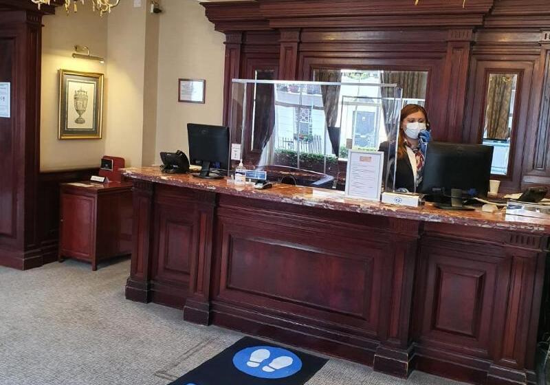 בית מלון כפרי Grange White Hall