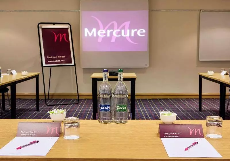 בית מלון כפרי Mercure Hull Grange Park