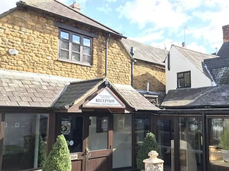 호텔 The Deddington Arms