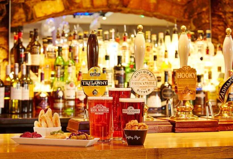 酒店 The Deddington Arms