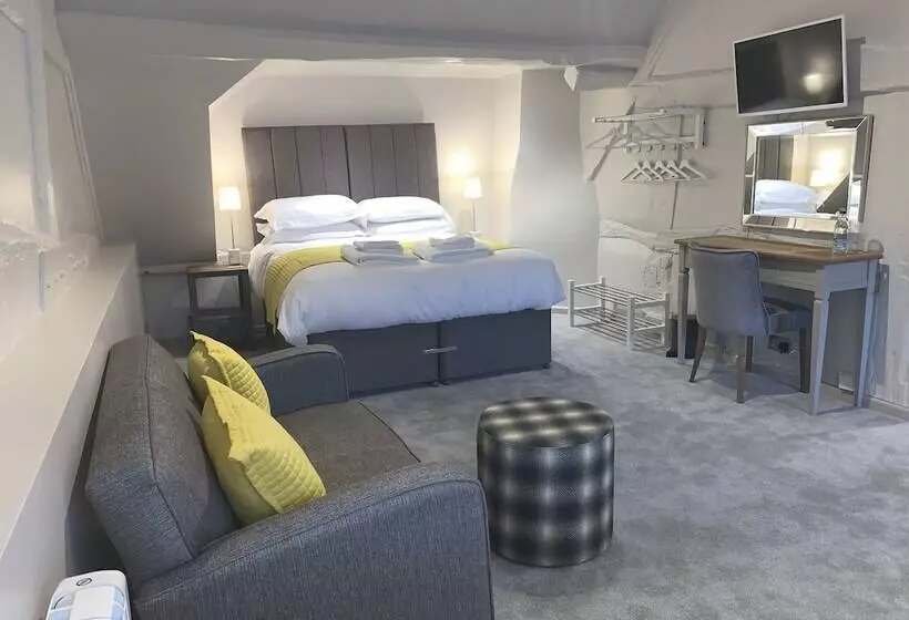 בית מלון כפרי The Falcon