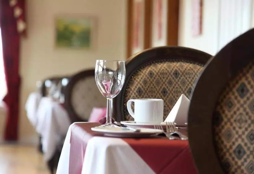 ホテル The Imperial