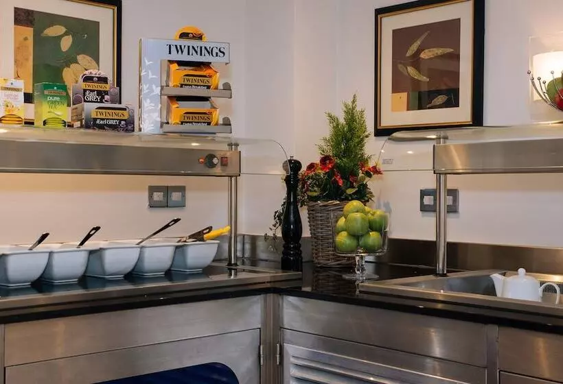 בית מלון כפרי The Premier Notting Hill