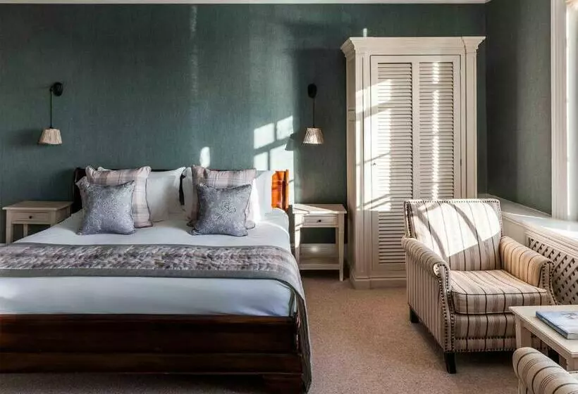 בית מלון כפרי The White Lion