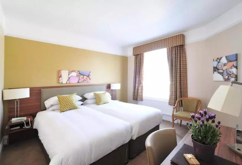 בית מלון כפרי The White Lion