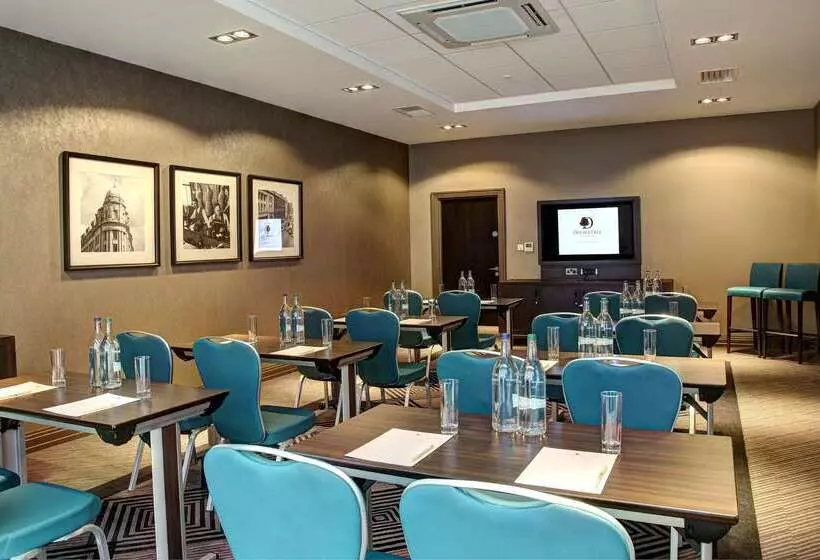 호텔 Doubletree By Hilton Edinburgh City Centre