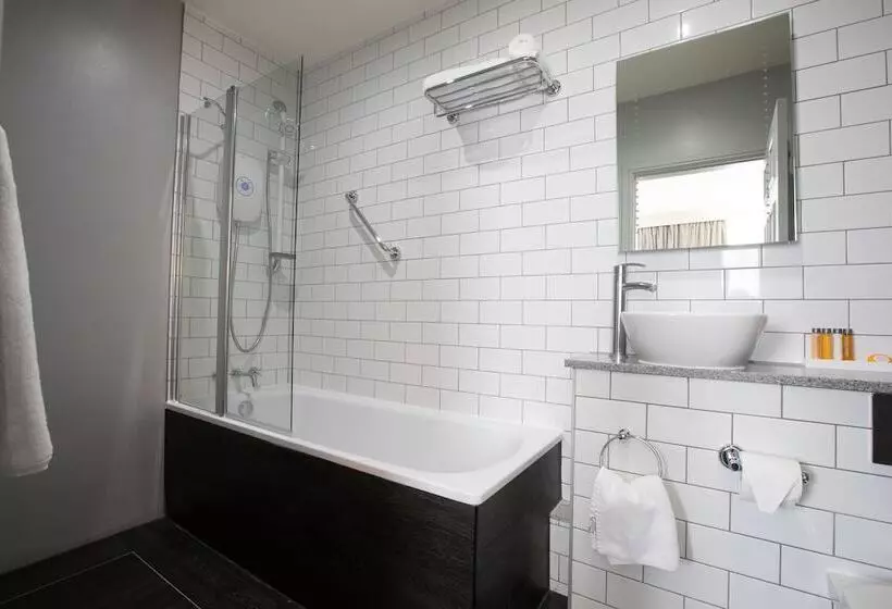 בית מלון כפרי Hawkstone Park