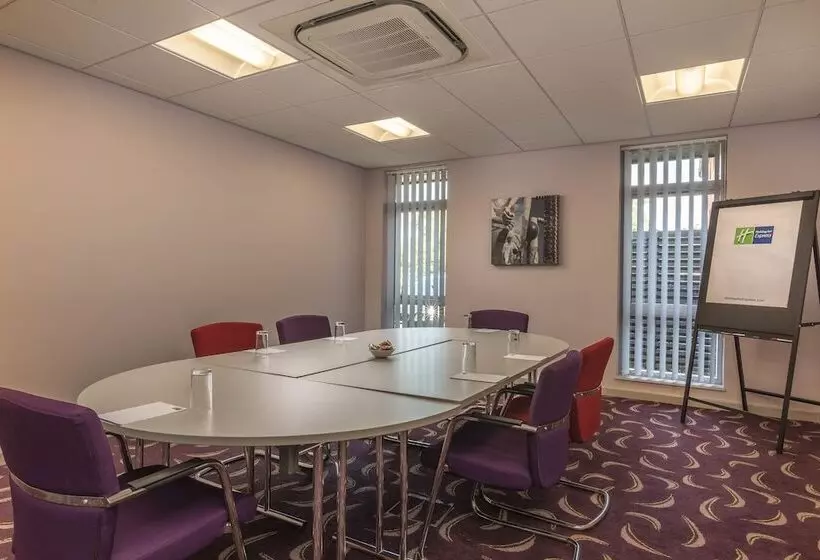 ホテル Holiday Inn Express Preston South, An Ihg