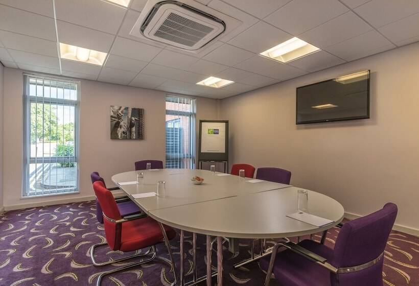 فندق Holiday Inn Express Preston South, An Ihg