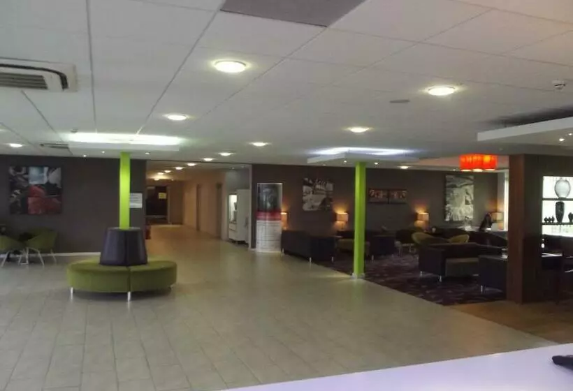 ホテル Holiday Inn Express Preston South, An Ihg