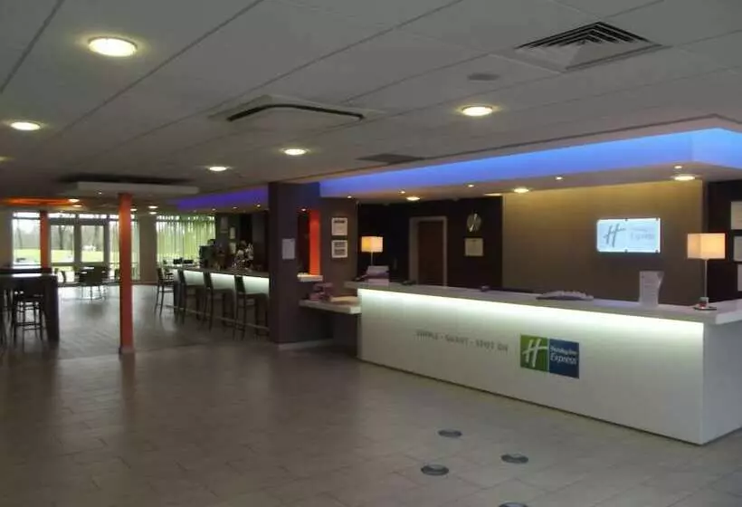 ホテル Holiday Inn Express Preston South, An Ihg
