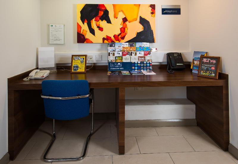 Hotel Holiday Inn Express Warwick   Stratford Upon Avon, An Ihg