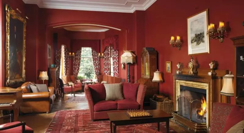 Отель Macdonald Pittodrie House