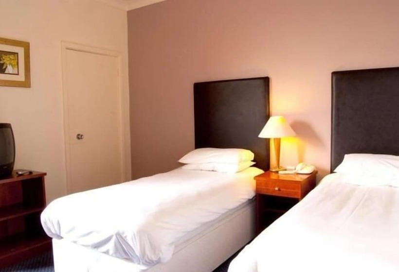 Manor Hotel By Greene King Inns