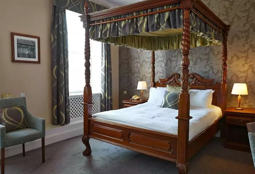 Manor Hotel By Greene King Inns